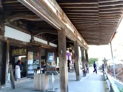 石山寺の本殿