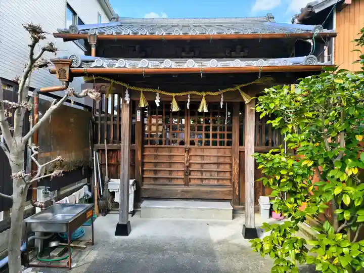 菅原神社(萱町)の本殿・本堂