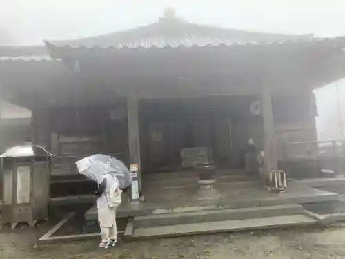 出石寺の本殿