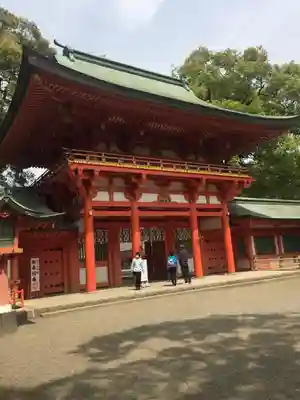 武蔵一宮氷川神社の山門・神門