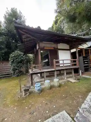 岩屋寺の{uncategorized: "未分類", other: "その他", undefined: "問題あり", building: "その他建物", grave: "お墓", sacred_gate: "鳥居", guardian: "狛犬", statue: "像", buddha: "仏像", history: "歴史", nature: "自然", garden: "庭園", animal: "動物", pagoda: "塔", temizu: "手水舎", mountain_gate: "山門・神門", sanctuary: "本殿・本堂", subordinate: "末社・摂社", art: "芸術", scenery: "景色", jizo: "地蔵", ema: "絵馬", goshuin: "御朱印", omikuji: "おみくじ", items: "授与品その他", amulet: "お守り", goshuincho: "御朱印帳", eats: "食事", festival: "お祭り", votive_dance: "神楽", shichigosan: "七五三参", wedding: "結婚式", experience: "体験その他", initially: "初詣", around: "周辺", anti_infection: "感染症対策"}