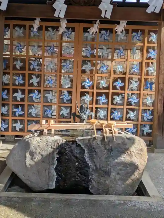 御嶽神社茅萱宮の手水舎