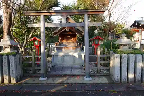 車折神社の末社