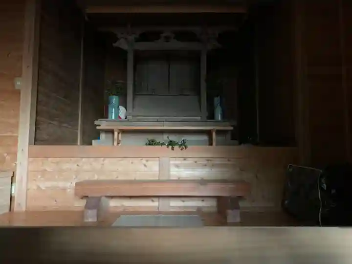 諏訪神社の本殿・本堂