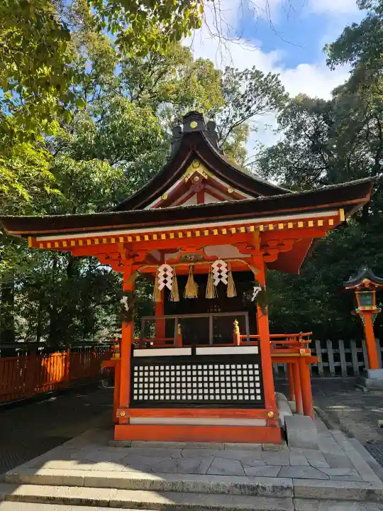伏見稲荷大社の{uncategorized: "未分類", other: "その他", undefined: "問題あり", building: "その他建物", grave: "お墓", sacred_gate: "鳥居", guardian: "狛犬", statue: "像", buddha: "仏像", history: "歴史", nature: "自然", garden: "庭園", animal: "動物", pagoda: "塔", temizu: "手水舎", mountain_gate: "山門・神門", sanctuary: "本殿・本堂", subordinate: "末社・摂社", art: "芸術", scenery: "景色", jizo: "地蔵", ema: "絵馬", goshuin: "御朱印", omikuji: "おみくじ", items: "授与品その他", amulet: "お守り", goshuincho: "御朱印帳", eats: "食事", festival: "お祭り", votive_dance: "神楽", shichigosan: "七五三参", wedding: "結婚式", experience: "体験その他", initially: "初詣", around: "周辺", anti_infection: "感染症対策"}