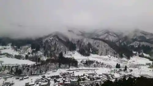 宝珠山 立石寺の{uncategorized: "未分類", other: "その他", undefined: "問題あり", building: "その他建物", grave: "お墓", sacred_gate: "鳥居", guardian: "狛犬", statue: "像", buddha: "仏像", history: "歴史", nature: "自然", garden: "庭園", animal: "動物", pagoda: "塔", temizu: "手水舎", mountain_gate: "山門・神門", sanctuary: "本殿・本堂", subordinate: "末社・摂社", art: "芸術", scenery: "景色", jizo: "地蔵", ema: "絵馬", goshuin: "御朱印", omikuji: "おみくじ", items: "授与品その他", amulet: "お守り", goshuincho: "御朱印帳", eats: "食事", festival: "お祭り", votive_dance: "神楽", shichigosan: "七五三参", wedding: "結婚式", experience: "体験その他", initially: "初詣", around: "周辺", anti_infection: "感染症対策"}