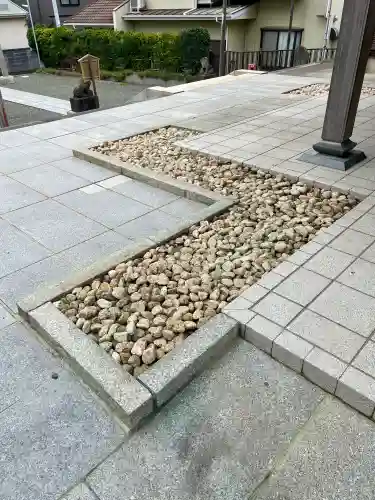 諏訪仮宮の{uncategorized: "未分類", other: "その他", undefined: "問題あり", building: "その他建物", grave: "お墓", sacred_gate: "鳥居", guardian: "狛犬", statue: "像", buddha: "仏像", history: "歴史", nature: "自然", garden: "庭園", animal: "動物", pagoda: "塔", temizu: "手水舎", mountain_gate: "山門・神門", sanctuary: "本殿・本堂", subordinate: "末社・摂社", art: "芸術", scenery: "景色", jizo: "地蔵", ema: "絵馬", goshuin: "御朱印", omikuji: "おみくじ", items: "授与品その他", amulet: "お守り", goshuincho: "御朱印帳", eats: "食事", festival: "お祭り", votive_dance: "神楽", shichigosan: "七五三参", wedding: "結婚式", experience: "体験その他", initially: "初詣", around: "周辺", anti_infection: "感染症対策"}