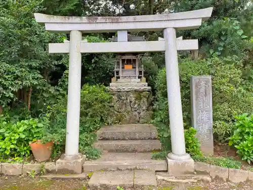 大宝八幡宮の末社