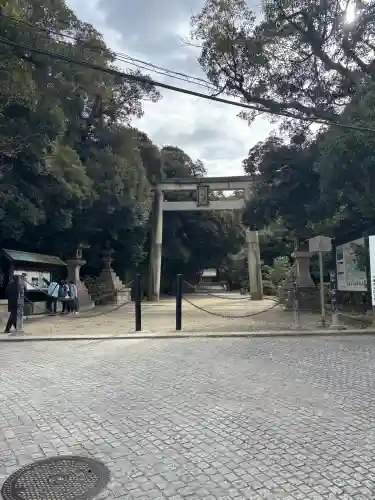 石清水八幡宮の{uncategorized: "未分類", other: "その他", undefined: "問題あり", building: "その他建物", grave: "お墓", sacred_gate: "鳥居", guardian: "狛犬", statue: "像", buddha: "仏像", history: "歴史", nature: "自然", garden: "庭園", animal: "動物", pagoda: "塔", temizu: "手水舎", mountain_gate: "山門・神門", sanctuary: "本殿・本堂", subordinate: "末社・摂社", art: "芸術", scenery: "景色", jizo: "地蔵", ema: "絵馬", goshuin: "御朱印", omikuji: "おみくじ", items: "授与品その他", amulet: "お守り", goshuincho: "御朱印帳", eats: "食事", festival: "お祭り", votive_dance: "神楽", shichigosan: "七五三参", wedding: "結婚式", experience: "体験その他", initially: "初詣", around: "周辺", anti_infection: "感染症対策"}