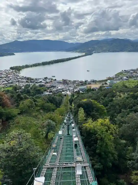 丹後一ノ宮 元伊勢 籠神社の{uncategorized: "未分類", other: "その他", undefined: "問題あり", building: "その他建物", grave: "お墓", sacred_gate: "鳥居", guardian: "狛犬", statue: "像", buddha: "仏像", history: "歴史", nature: "自然", garden: "庭園", animal: "動物", pagoda: "塔", temizu: "手水舎", mountain_gate: "山門・神門", sanctuary: "本殿・本堂", subordinate: "末社・摂社", art: "芸術", scenery: "景色", jizo: "地蔵", ema: "絵馬", goshuin: "御朱印", omikuji: "おみくじ", items: "授与品その他", amulet: "お守り", goshuincho: "御朱印帳", eats: "食事", festival: "お祭り", votive_dance: "神楽", shichigosan: "七五三参", wedding: "結婚式", experience: "体験その他", initially: "初詣", around: "周辺", anti_infection: "感染症対策"}