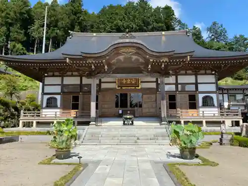 安楽寺の本殿・本堂