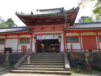 手向山八幡宮の山門・神門