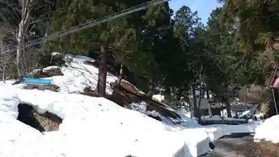根折神社のその他建物