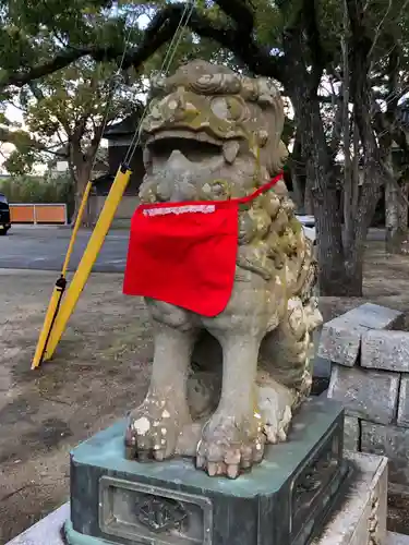 白鳥神社の狛犬