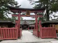 氣比神宮の鳥居