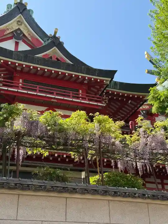 京濱伏見稲荷神社の{uncategorized: "未分類", other: "その他", undefined: "問題あり", building: "その他建物", grave: "お墓", sacred_gate: "鳥居", guardian: "狛犬", statue: "像", buddha: "仏像", history: "歴史", nature: "自然", garden: "庭園", animal: "動物", pagoda: "塔", temizu: "手水舎", mountain_gate: "山門・神門", sanctuary: "本殿・本堂", subordinate: "末社・摂社", art: "芸術", scenery: "景色", jizo: "地蔵", ema: "絵馬", goshuin: "御朱印", omikuji: "おみくじ", items: "授与品その他", amulet: "お守り", goshuincho: "御朱印帳", eats: "食事", festival: "お祭り", votive_dance: "神楽", shichigosan: "七五三参", wedding: "結婚式", experience: "体験その他", initially: "初詣", around: "周辺", anti_infection: "感染症対策"}