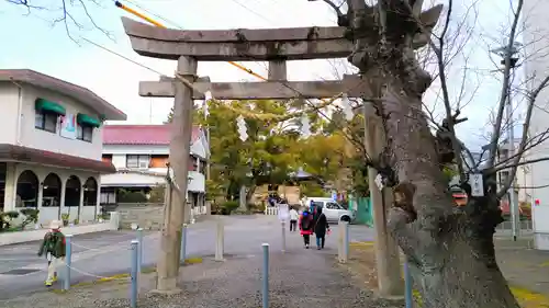 本莊神社の鳥居