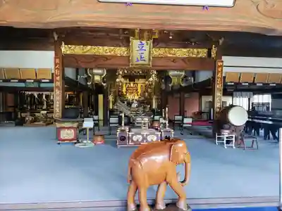 妙勝寺の本殿・本堂