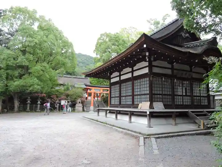 宇治神社の庭園