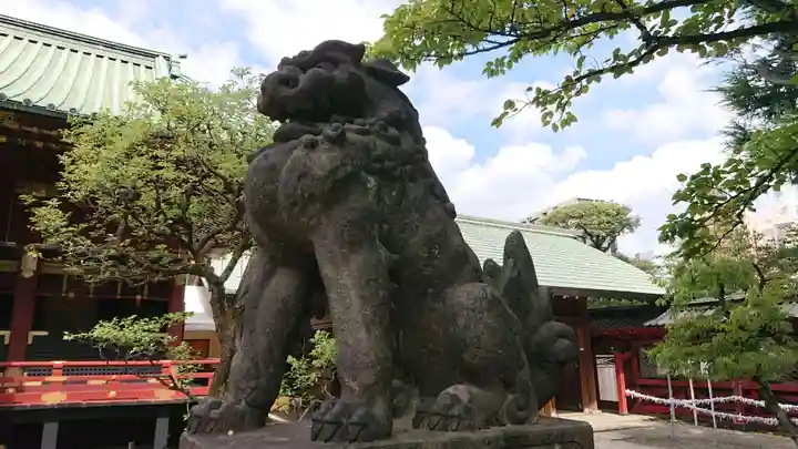 根津神社の狛犬