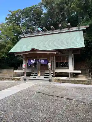 神明社の{uncategorized: "未分類", other: "その他", undefined: "問題あり", building: "その他建物", grave: "お墓", sacred_gate: "鳥居", guardian: "狛犬", statue: "像", buddha: "仏像", history: "歴史", nature: "自然", garden: "庭園", animal: "動物", pagoda: "塔", temizu: "手水舎", mountain_gate: "山門・神門", sanctuary: "本殿・本堂", subordinate: "末社・摂社", art: "芸術", scenery: "景色", jizo: "地蔵", ema: "絵馬", goshuin: "御朱印", omikuji: "おみくじ", items: "授与品その他", amulet: "お守り", goshuincho: "御朱印帳", eats: "食事", festival: "お祭り", votive_dance: "神楽", shichigosan: "七五三参", wedding: "結婚式", experience: "体験その他", initially: "初詣", around: "周辺", anti_infection: "感染症対策"}