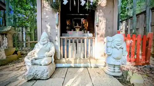 道野辺八幡宮の像