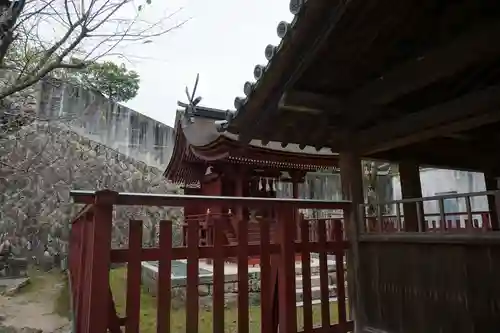 荒胡子神社の本殿