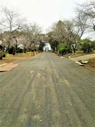 妻山神社の建物その他