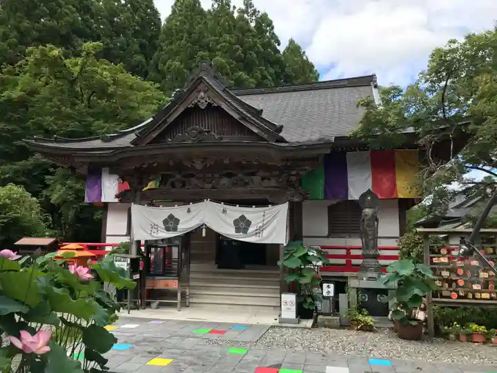 岩本寺の本殿・本堂