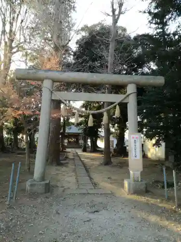 諏訪神社の鳥居