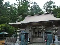 鶴林寺の本殿