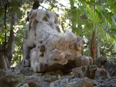 赤坂氷川神社の{uncategorized: "未分類", other: "その他", undefined: "問題あり", building: "その他建物", grave: "お墓", sacred_gate: "鳥居", guardian: "狛犬", statue: "像", buddha: "仏像", history: "歴史", nature: "自然", garden: "庭園", animal: "動物", pagoda: "塔", temizu: "手水舎", mountain_gate: "山門・神門", sanctuary: "本殿・本堂", subordinate: "末社・摂社", art: "芸術", scenery: "景色", jizo: "地蔵", ema: "絵馬", goshuin: "御朱印", omikuji: "おみくじ", items: "授与品その他", amulet: "お守り", goshuincho: "御朱印帳", eats: "食事", festival: "お祭り", votive_dance: "神楽", shichigosan: "七五三参", wedding: "結婚式", experience: "体験その他", initially: "初詣", around: "周辺", anti_infection: "感染症対策"}