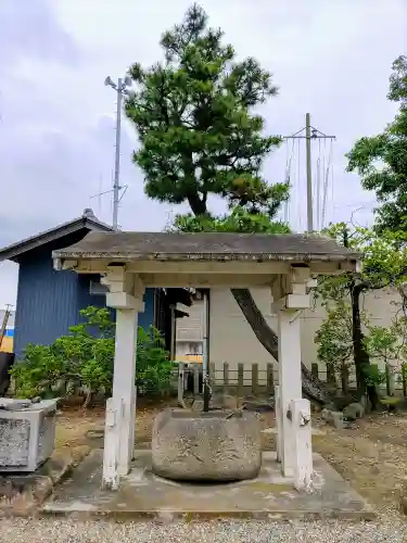 古政神社の手水舎