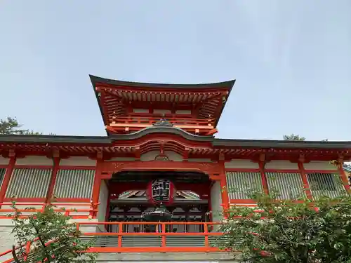 門戸厄神東光寺の山門・神門