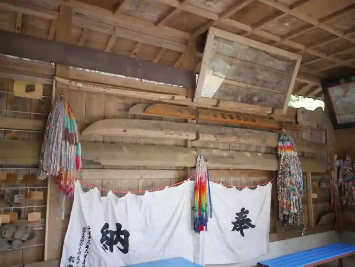 軍刀利神社のその他建物