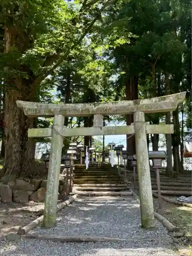 諏訪大社下社秋宮(長野県)