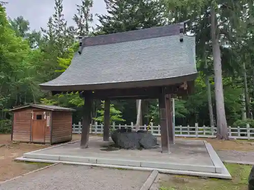 鷹栖神社の手水舎