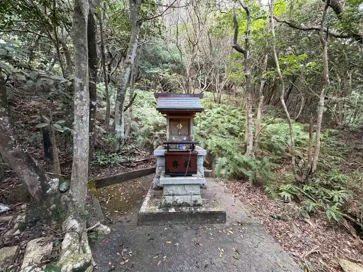 稲荷宮の本殿・本堂