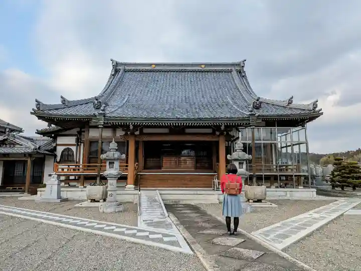 九品寺の本殿・本堂