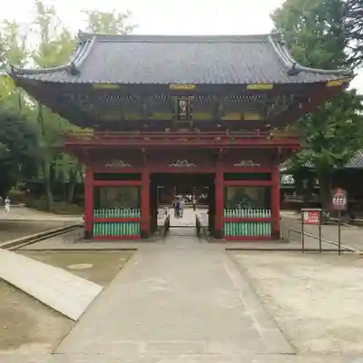 根津神社の山門・神門
