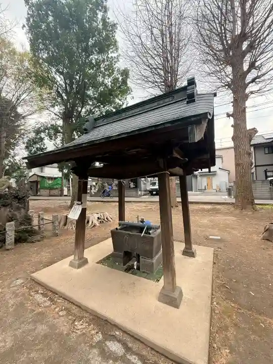 氷川神社の{uncategorized: "未分類", other: "その他", undefined: "問題あり", building: "その他建物", grave: "お墓", sacred_gate: "鳥居", guardian: "狛犬", statue: "像", buddha: "仏像", history: "歴史", nature: "自然", garden: "庭園", animal: "動物", pagoda: "塔", temizu: "手水舎", mountain_gate: "山門・神門", sanctuary: "本殿・本堂", subordinate: "末社・摂社", art: "芸術", scenery: "景色", jizo: "地蔵", ema: "絵馬", goshuin: "御朱印", omikuji: "おみくじ", items: "授与品その他", amulet: "お守り", goshuincho: "御朱印帳", eats: "食事", festival: "お祭り", votive_dance: "神楽", shichigosan: "七五三参", wedding: "結婚式", experience: "体験その他", initially: "初詣", around: "周辺", anti_infection: "感染症対策"}