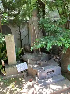 品川寺の像