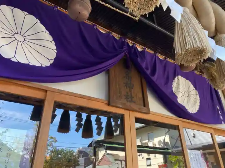 菊名神社の本殿・本堂