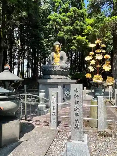 身延山奥之院思親閣(山梨県)