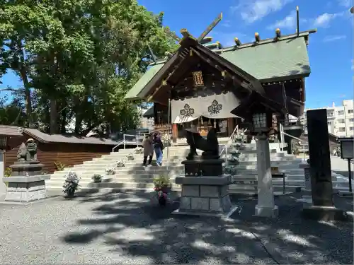 札幌諏訪神社の本殿・本堂