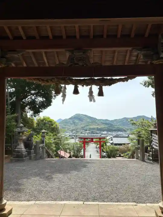 嘉川八幡宮の{uncategorized: "未分類", other: "その他", undefined: "問題あり", building: "その他建物", grave: "お墓", sacred_gate: "鳥居", guardian: "狛犬", statue: "像", buddha: "仏像", history: "歴史", nature: "自然", garden: "庭園", animal: "動物", pagoda: "塔", temizu: "手水舎", mountain_gate: "山門・神門", sanctuary: "本殿・本堂", subordinate: "末社・摂社", art: "芸術", scenery: "景色", jizo: "地蔵", ema: "絵馬", goshuin: "御朱印", omikuji: "おみくじ", items: "授与品その他", amulet: "お守り", goshuincho: "御朱印帳", eats: "食事", festival: "お祭り", votive_dance: "神楽", shichigosan: "七五三参", wedding: "結婚式", experience: "体験その他", initially: "初詣", around: "周辺", anti_infection: "感染症対策"}