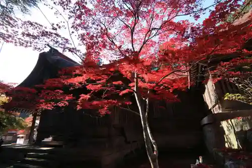 霊山神社の本殿・本堂