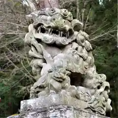 南湖神社の狛犬