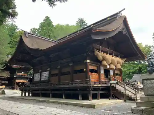 諏訪大社下社秋宮(長野県)