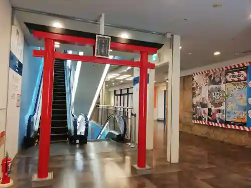 アクアシティお台場神社の鳥居